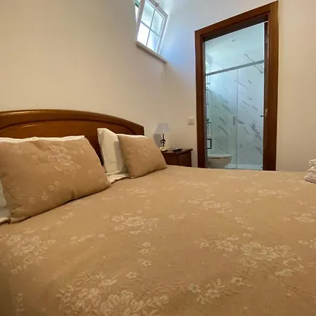 ビニャズ プレイス *