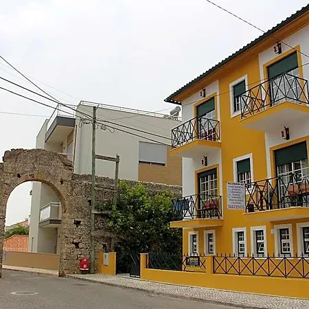 Bed & Breakfast Vina's Place Nazaré