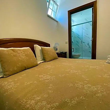 Vina's Place Bed & Breakfast