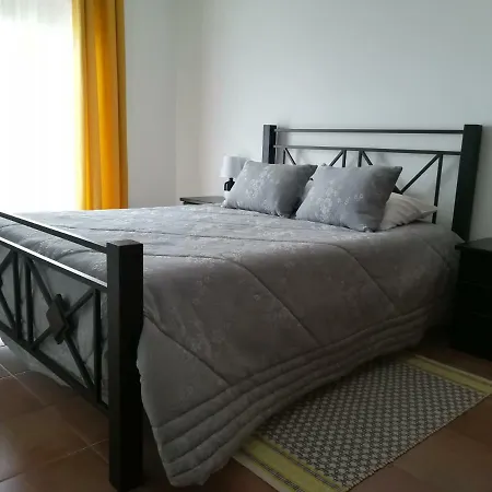 ビニャズ プレイス * ナザレ